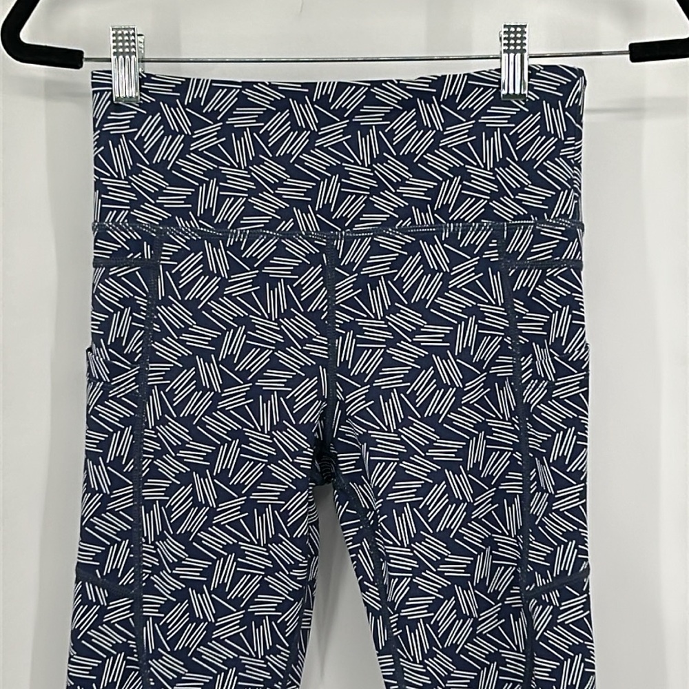 Zyia Active Navy Hay Stacks Pocket Light n Tight Hi-Rise 7/8 Legging Size 4 - Picture 3 of 7